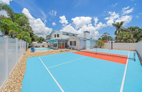 Poolside Paradise: Game room, Pickle ball & Pool - Foto 1