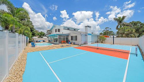 Poolside Paradise: Game room, Pickle ball & Pool - Foto 1