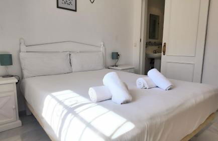 Peaceful 2BR Apartment - Pool - Parking - Casa Romin - Photo 2