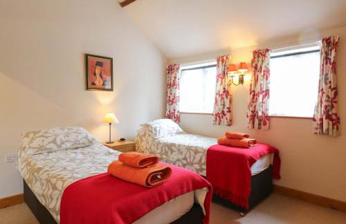 The Golden Cross - Photo 21