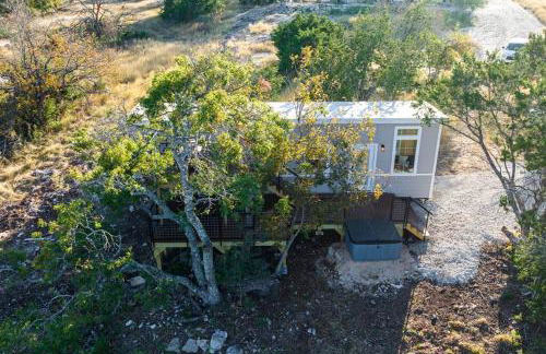 Walnut Horizon Tiny Home With Observation Deck - Foto 9