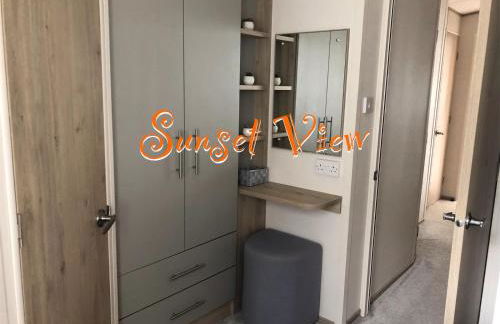 Tattershall Lakes Sunset View Caravan Lakeside, Hot Tub, Garden, Private Fishing Peg & WiFi - Foto 45