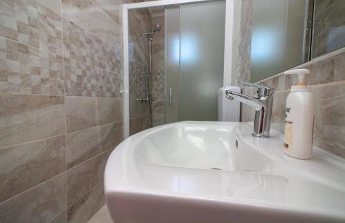 Conte Čikara Apartment - Foto 26