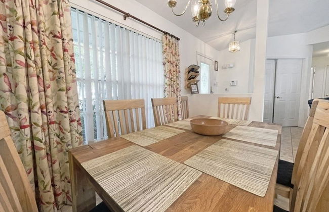 Greatest Grove 4 Bedroom Home by RedAwning - Photo 26