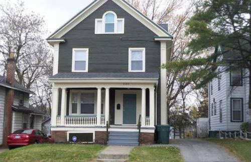 Private Attic room in shared home Near U of R - Photo 8