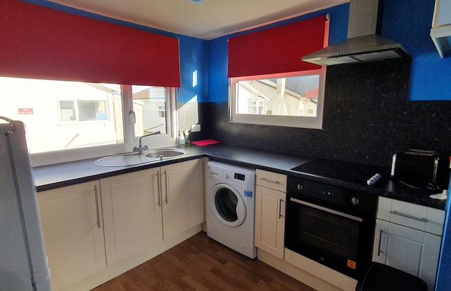 2bed Chalet Sleeps 5 - Dogs Free, Parking, Seaview - Foto 7