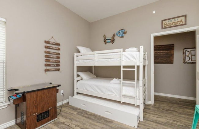 Let's Padre at Village by the Beach by Silver Sands Vacation Rentals - Foto 9