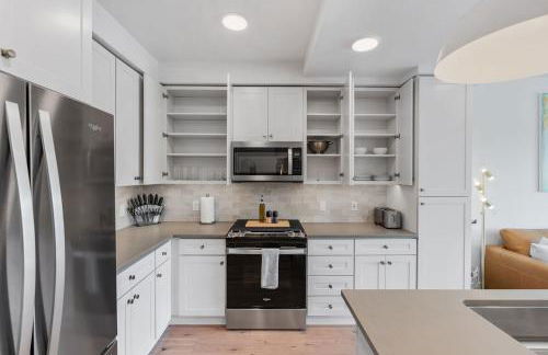 Designer 1BR with Pool and Htub - Foto 13