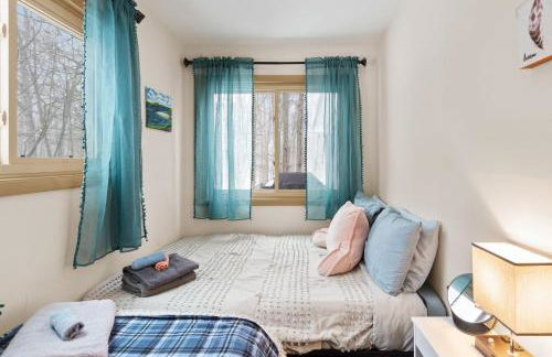 Vaulted Pines Lodge Hot Tub Game Room - Foto 22