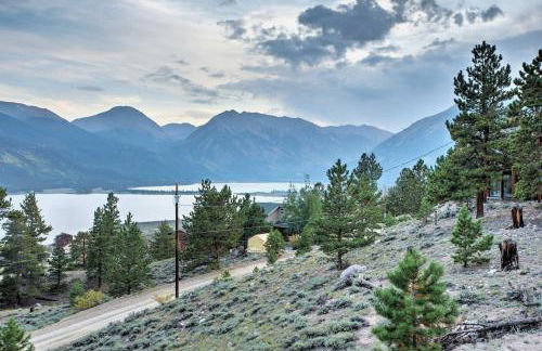 Gorgeous Twin Lakes Home with Deck Overlooking Mtns! - Foto 38