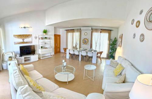 Villa Los Pinares de Monaco en Roche, Conil, Cádiz - Foto 7