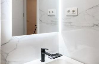 APT-Inside the Wall-Family,Games,Relax,History - Foto 36