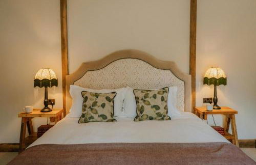 The Carriage House by Birch Stays - Photo 23