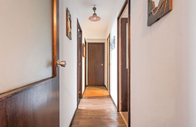 Snug Apartment in Santiago de Compostela With Terrace - Photo 3