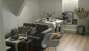 les chambres de pauline appartements avec climatisation et spa parking moto garage vélo - Foto 5