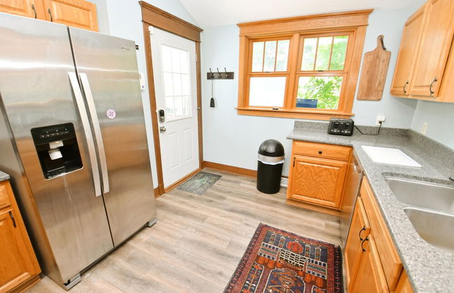 Updated Bungalow Steps to Notre Dame 410 - Foto 8