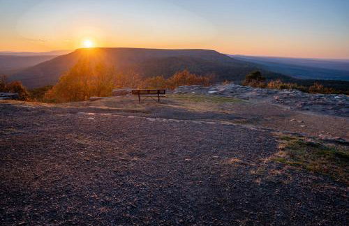 Nebo's Foot, Hiking and Biking Escape with Game Shed - Foto 39