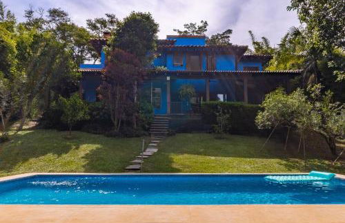 Casa espaçosa com piscina ampla e churrasqueira perto de São Paulo - Foto 7