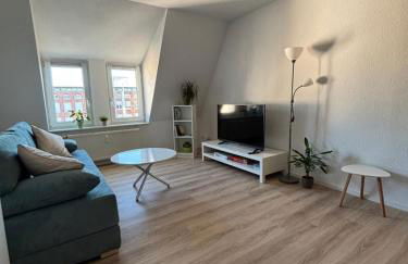 1 Raum Dachgeschosswohnung in ruhiger Lage - Foto 2