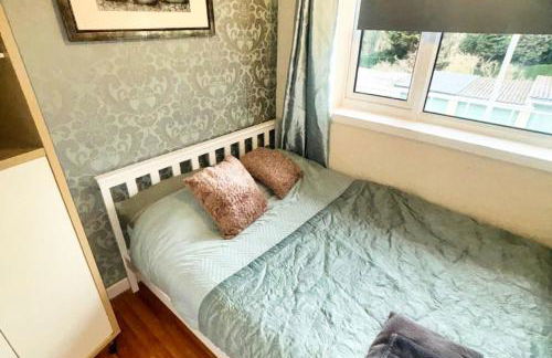 Large Balcony Apartment - Town & Races -2 Dbl Beds - Foto 15