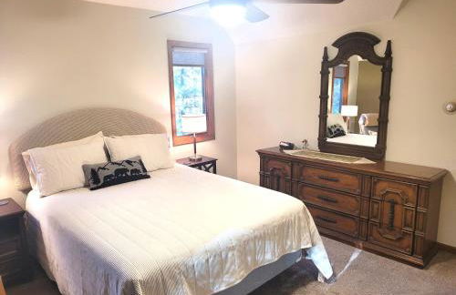 New! Crystal Pines - Lovely Crystal Mountain Cabin - Foto 38