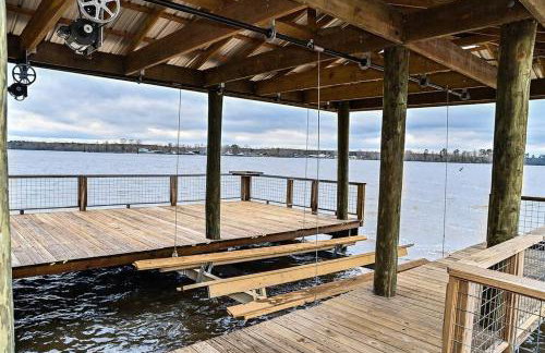 Toledo Queen Lakefront Custom 4 BR Home, Boathouse - Foto 42