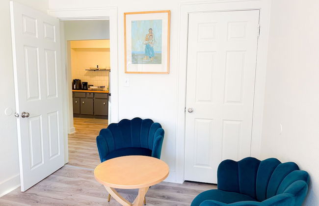 Renovated 2BR Near Paseo With Wifi Smart TV 31B - Photo 21