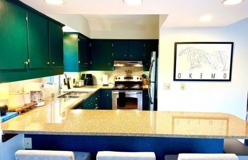 Hot Tub & Firepit Near Ski Resorts & Cozy Modern Cabin - Foto 8