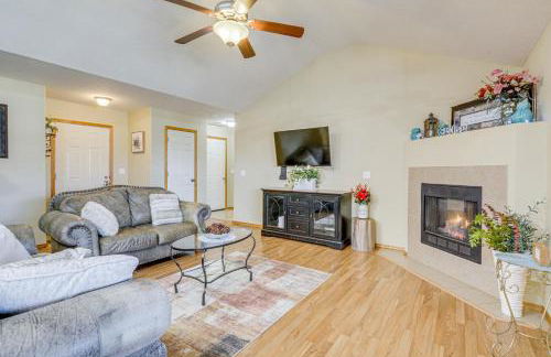 Springfield Area Retreat! Family Home with Yard - Foto 8