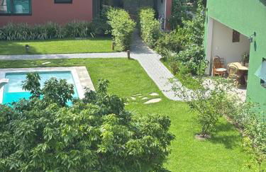 Casas aconchegantes com piscina na encantadora Praia das Cigarras - Foto 1