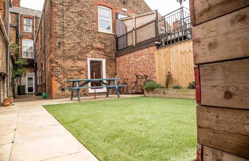 Binks - Seafront 1 bed first floor apartment - Photo 19