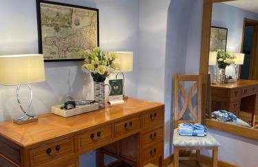 Cobble Cottage - Photo 9