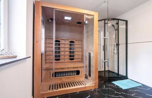 Comfortable house with a swimming pool and sauna - Foto 40