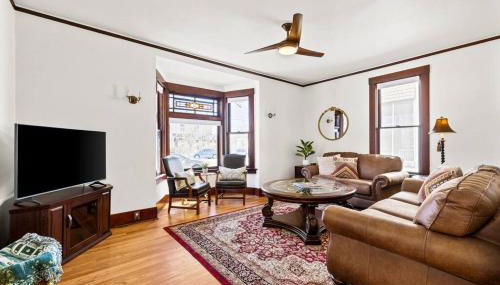 Historic Hideaway Hot Springs - Photo 2