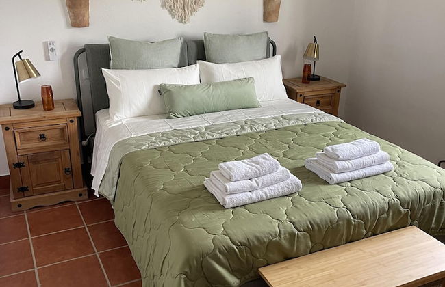 Miluna Oasis Suites - Sleeps4-pool-mountainview - Foto 3