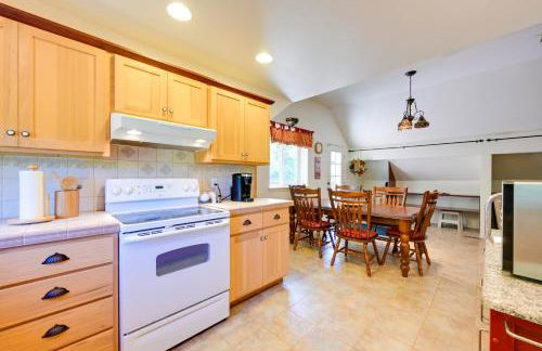 Chehalis Retreat with Scenic Views! - Photo 14