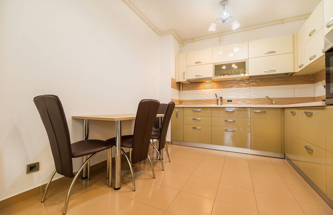 Relax Apartment Coresi Mall - Foto 12