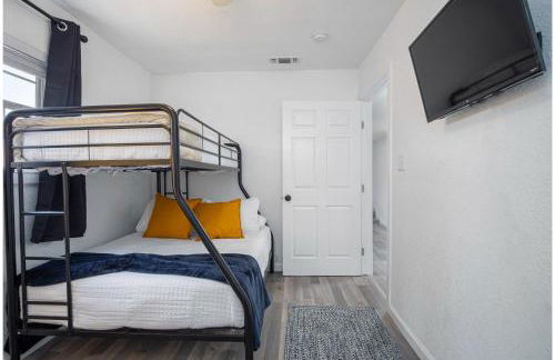 Charming 4br/2ba Only 5 Mins Downtown & Riverwalk - Foto 44