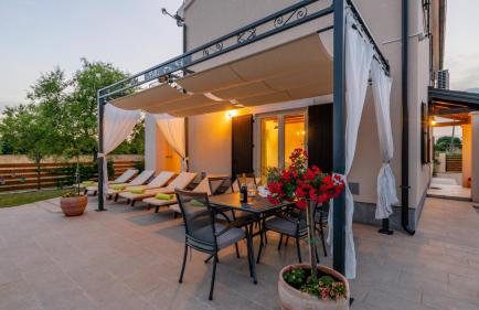 Beautiful Villa Cicibella with pool in Barban - Foto 25