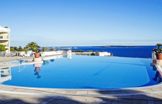 Villa Francia - Photo 1