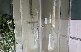 Druids Cottage a cosy 2 bedroom Cottage within a 5 minute drive from Cannock town centre - Foto 30