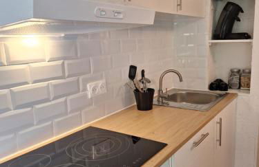 Le jardinet d'Emma - Jacuzzi & Jardin à Arles Calme Parking Gratuit RDC - Foto 14