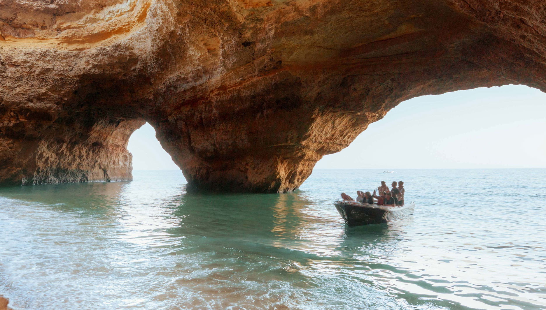 Tour privato in barca alla grotta di Benagil