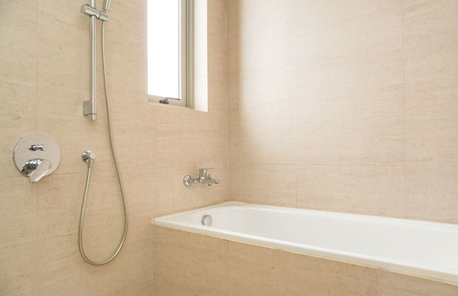 Modern Look And Nice 2Br Gold Coast Apartment Near Pik - Foto 21