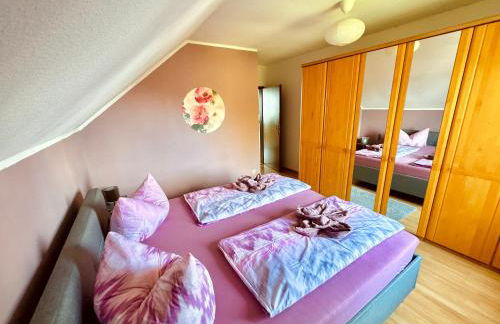 gemütliche Ferienwohnungen direkt am Goitzschesee, Platz für die ganze Familie, Haustiere sind Willkommen - Foto 1