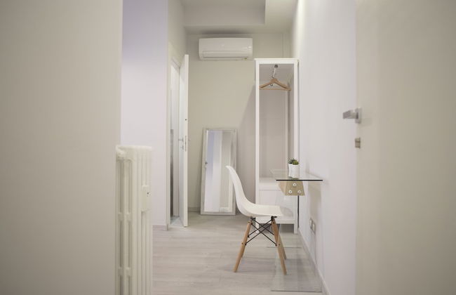 Winkler Suites - Photo 15