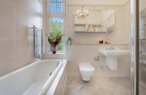 Kendal - Summerlands Hall Gothic Apartment - Foto 19