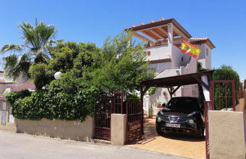 Casa Tranquila en la Marina urbanización - Foto 1