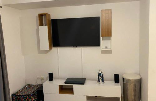 Jacuzzi studio close to athens airport!! - Foto 22