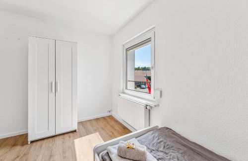 Worker Apartments Oberboihingen near Stuttgart, Nürtingen, Autobahn A8, Parking,Wifi,Smart,Smart TV - Foto 9